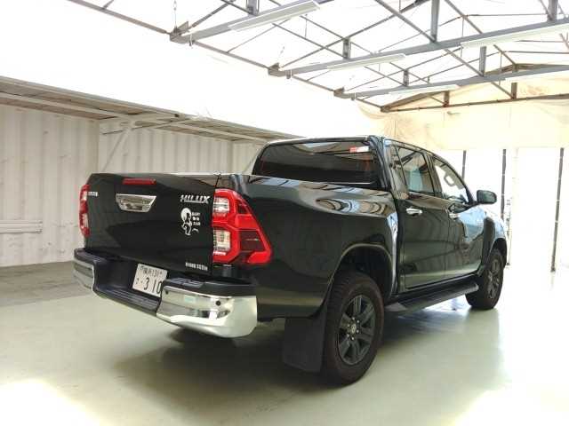 2023 Toyota Hilux Truck - Image 29
