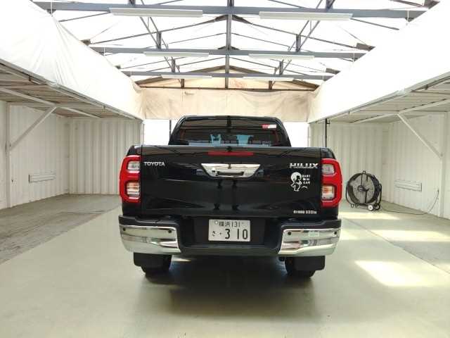 2023 Toyota Hilux Truck - Image 28