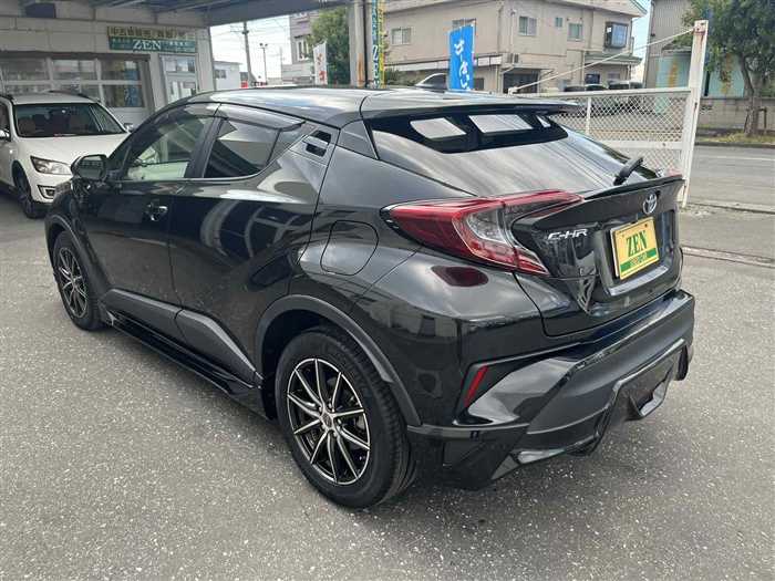 2019  Toyota C-HR - Image 26