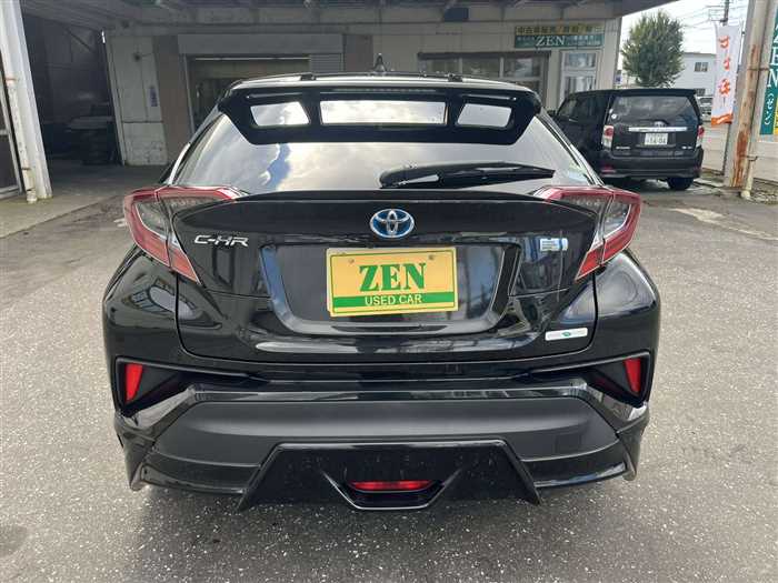 2019  Toyota C-HR - Image 23