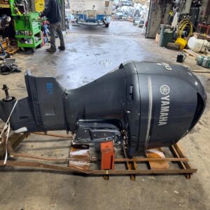 2013 Yamaha 300 hp F300 4-Stroke 30 Outboard