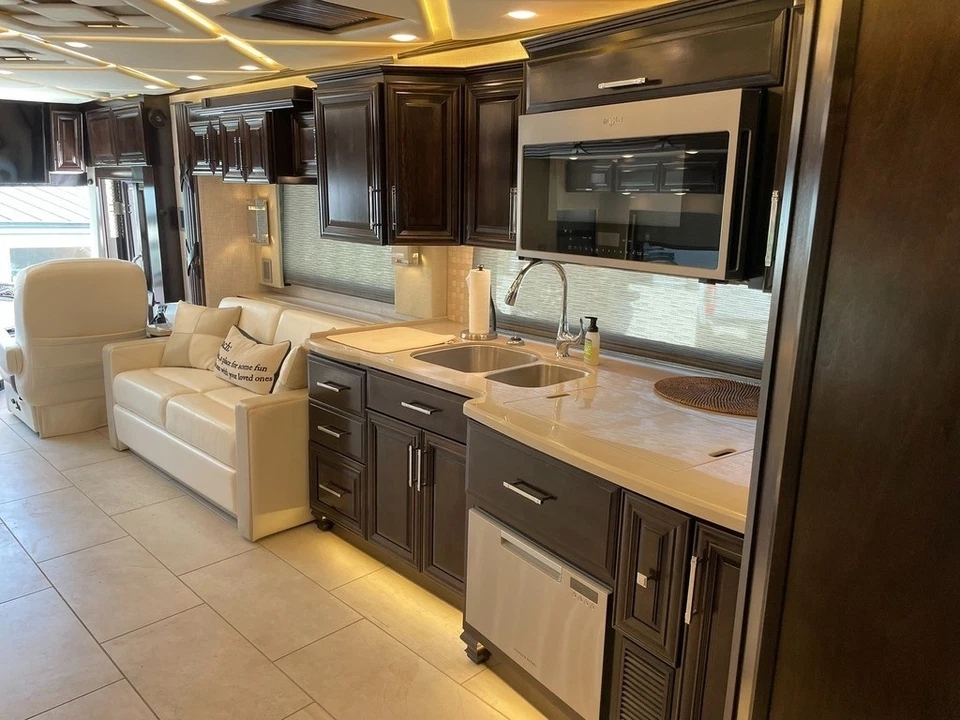 2020 Newmar Mountain Aire 4543 Class A - Image 11