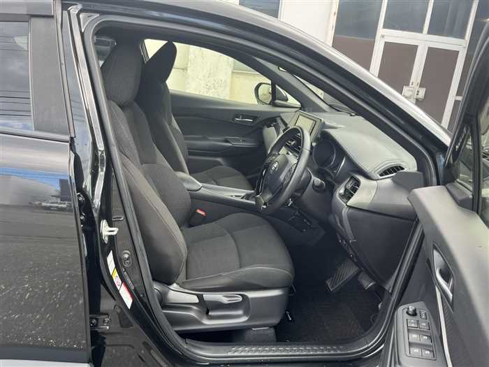 2019  Toyota C-HR - Image 20