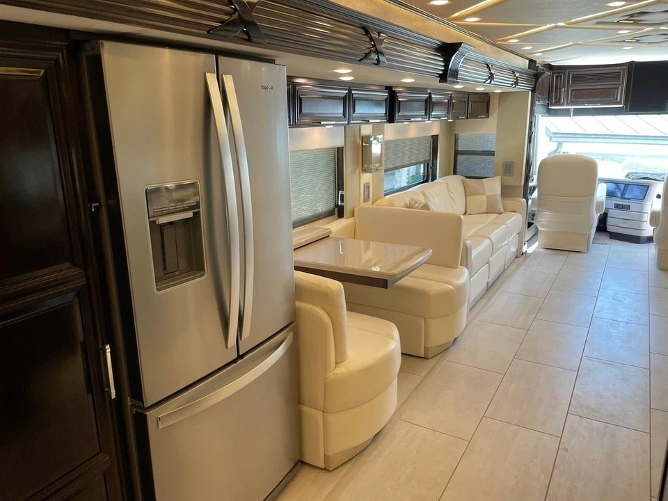 2020 Newmar Mountain Aire 4543 Class A - Image 12