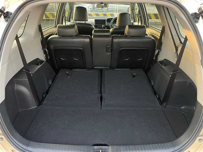 2016 Toyota Wish - Image 20