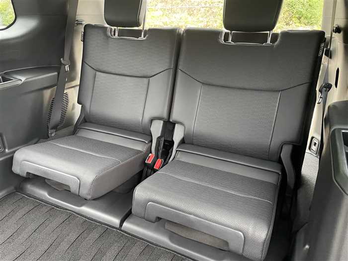 2024 Toyota Land Cruiser  250 VX / ALL LEATHER / SUN ROOF - Image 20