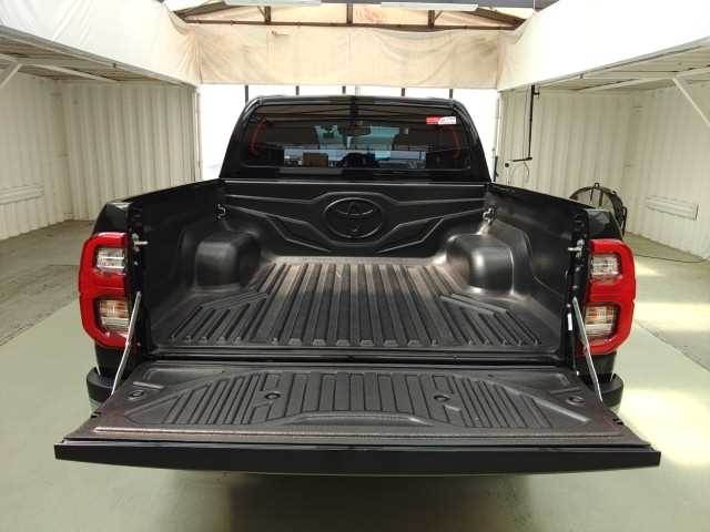 2023 Toyota Hilux Truck - Image 19