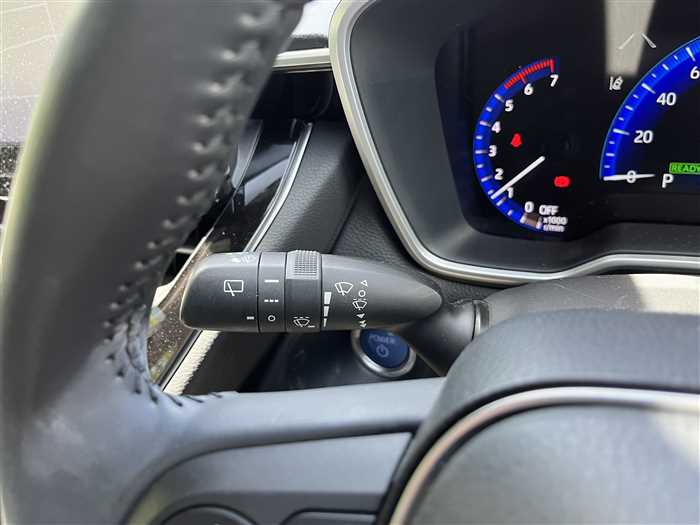 2023 Toyota Corolla Cross - Image 10