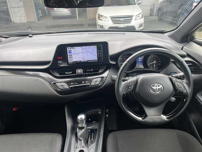 2019  Toyota C-HR - Image 15