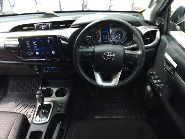 2023 Toyota Hilux Truck - Image 16
