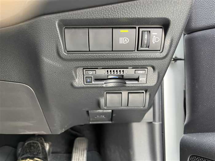 2023 Toyota Corolla Cross - Image 9