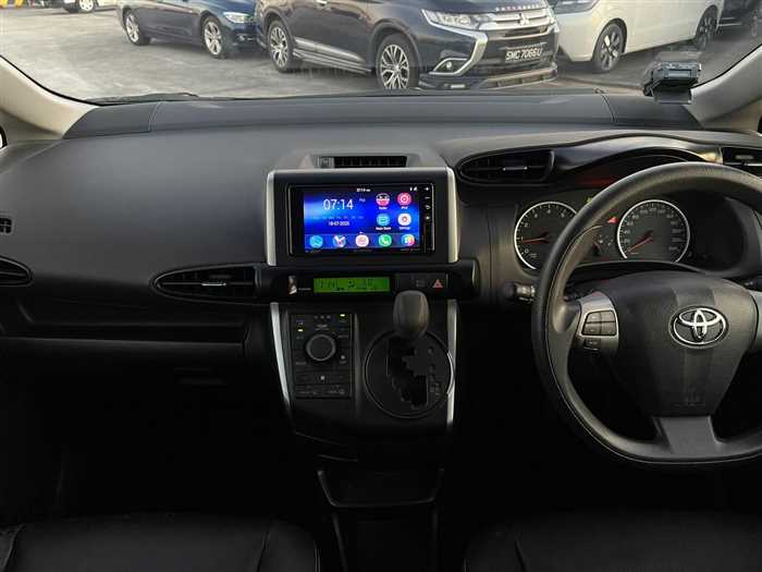 2016 Toyota Wish - Image 14