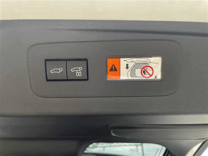 2024 Toyota Land Cruiser  250 VX / ALL LEATHER / SUN ROOF - Image 13