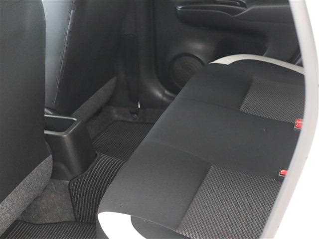 2019 Nissan Note e-Power X - Image 11