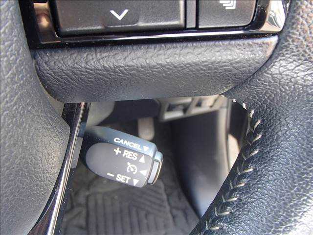 2019 Toyota Hilux 4WD - Image 14