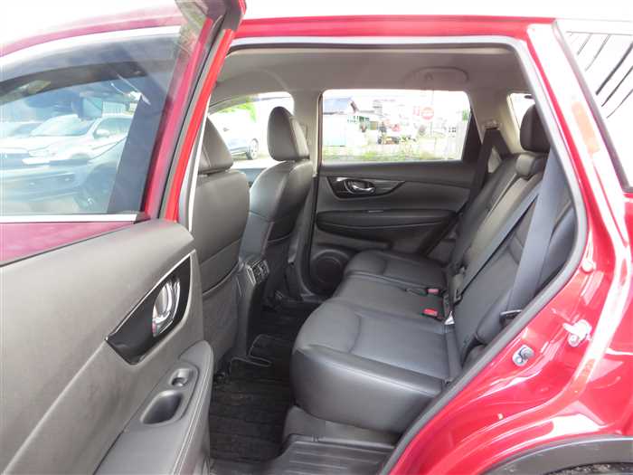 2018  Nissan X-Trail 20X i 4WD - Image 12