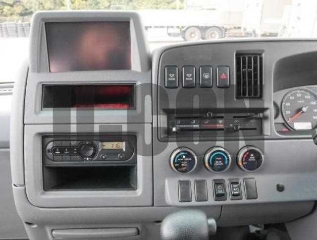 2020 Nissan  Bus - Image 2