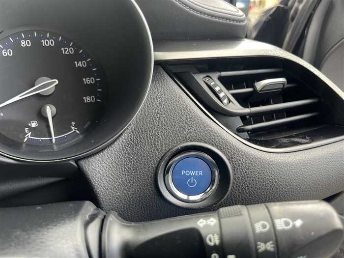 2019  Toyota C-HR - Image 10