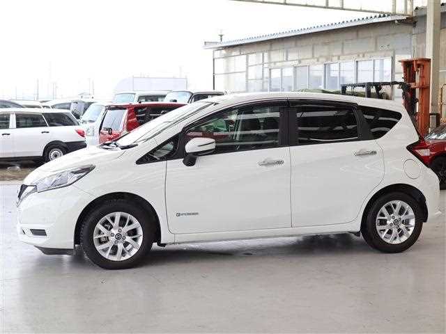 2019 Nissan Note e-Power X - Image 8