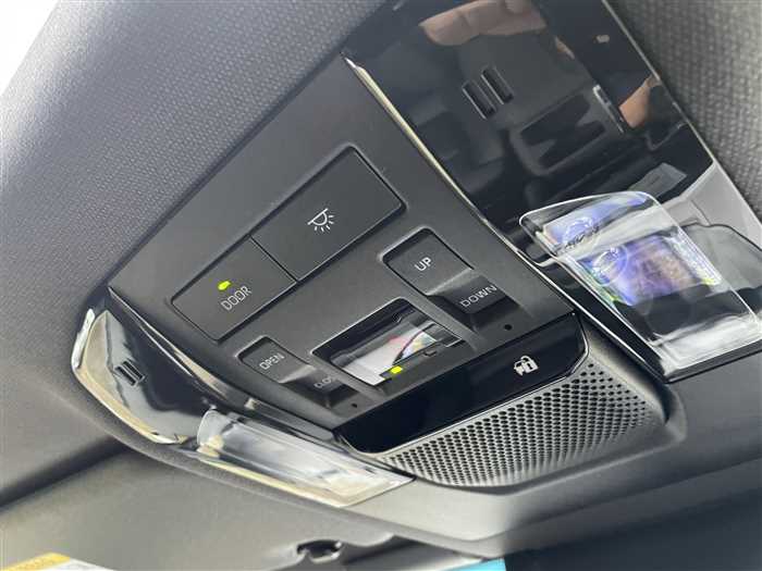 2024 Toyota Land Cruiser  250 VX / ALL LEATHER / SUN ROOF - Image 9