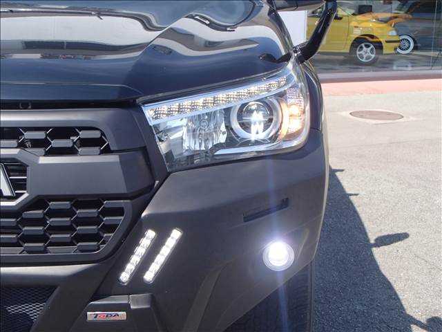 2019 Toyota Hilux 4WD - Image 7