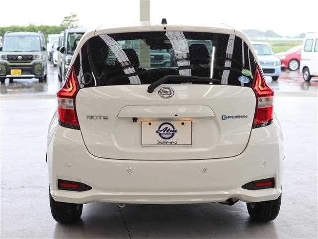 2019 Nissan Note e-Power X - Image 3