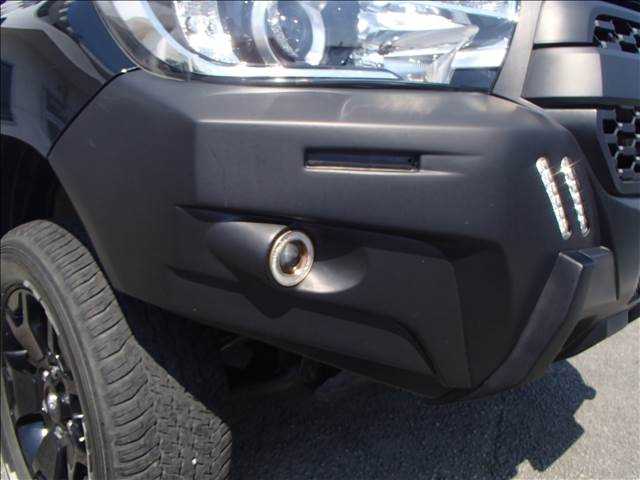 2019 Toyota Hilux 4WD - Image 5
