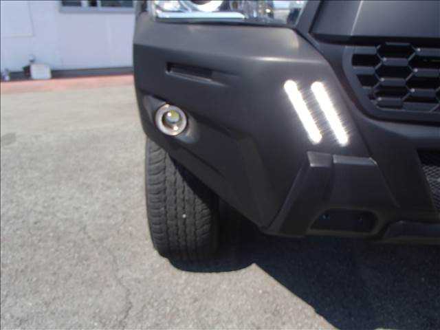 2019 Toyota Hilux 4WD - Image 4