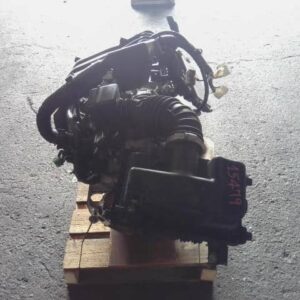 2011 NISSAN Serena engine