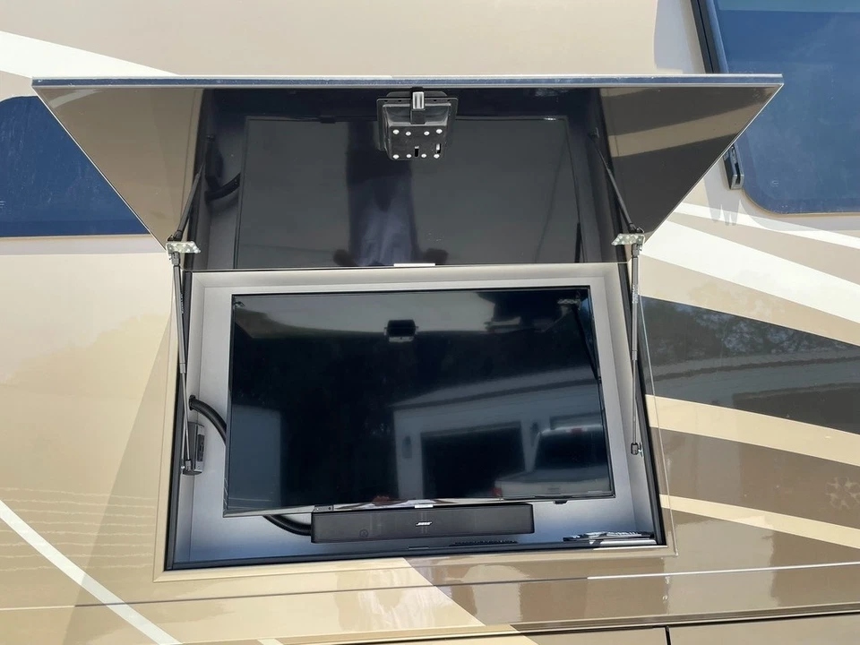 2020 Newmar Mountain Aire 4543 Class A - Image 7