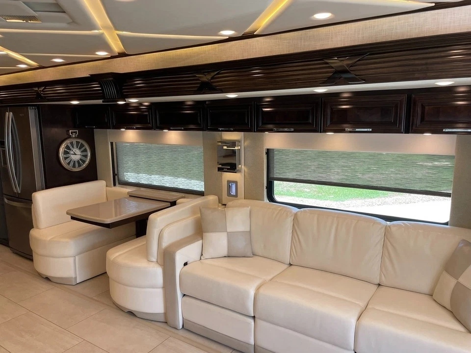 2020 Newmar Mountain Aire 4543 Class A - Image 9