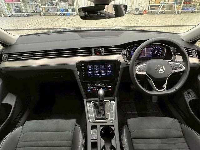 2023 Volkswagen Passat Variant - Image 21