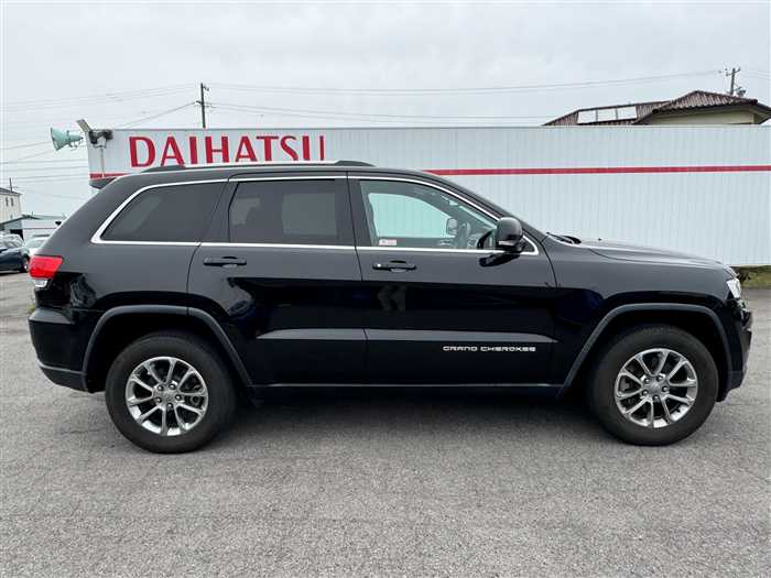 2020 Jeep Grand Cherokee - Image 28