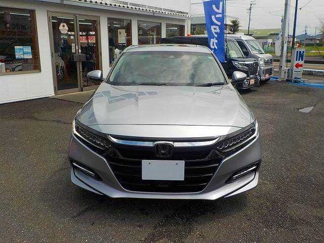 2020 Honda Accord - Image 28