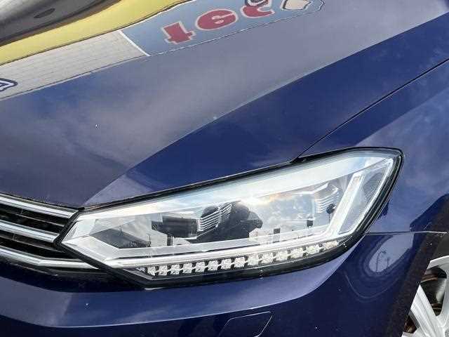 2016 Volkswagen Golf Touran - Image 14