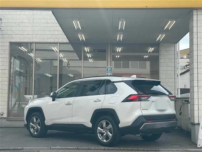 2020 Toyota RAV4 - Image 23