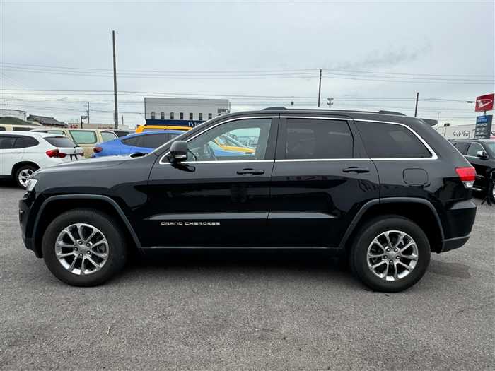 2020 Jeep Grand Cherokee - Image 27