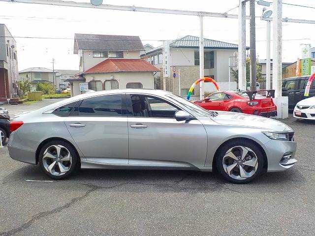 2020 Honda Accord - Image 26