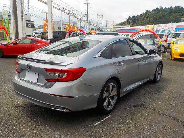 2020 Honda Accord - Image 25