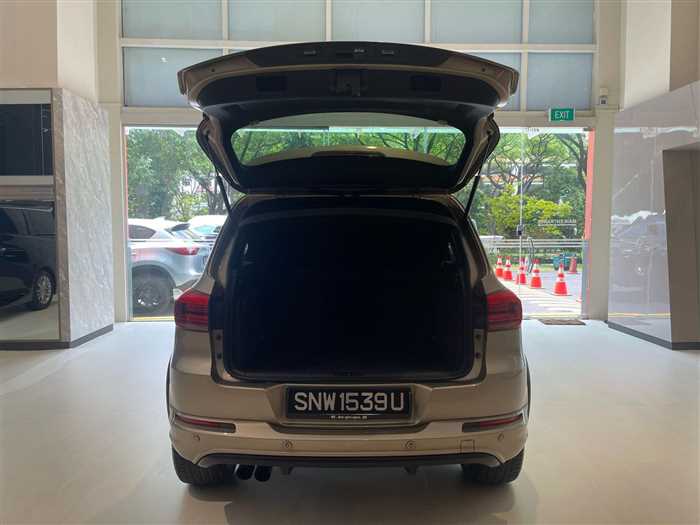 2016 Volkswagen Tiguan - Image 17