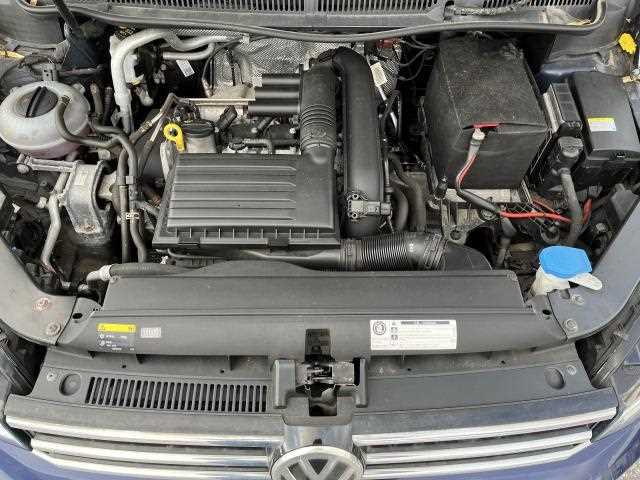 2016 Volkswagen Golf Touran - Image 10