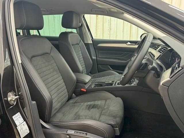 2023 Volkswagen Passat Variant - Image 14