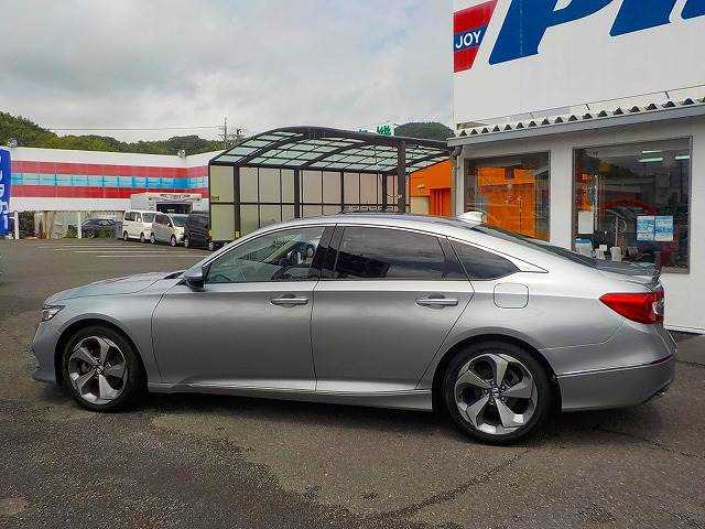 2020 Honda Accord - Image 22