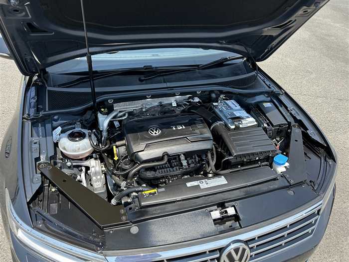2019 Volkswagen Passat - Image 22