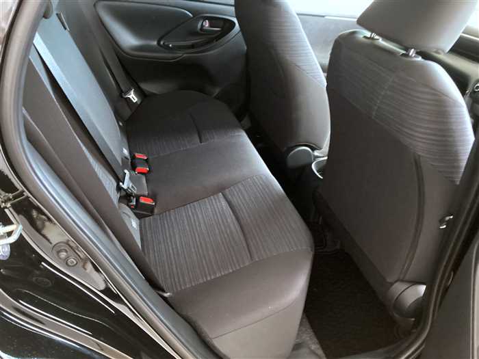 2023 Toyota Yaris - Image 16