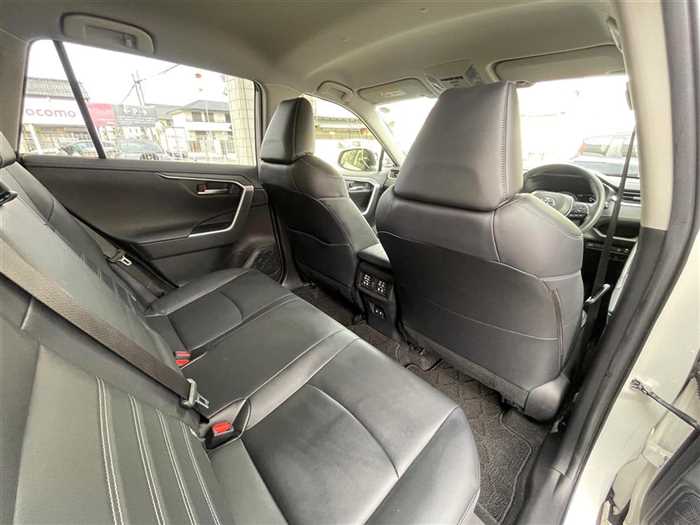 2020 Toyota RAV4 - Image 15