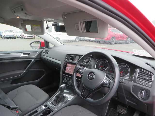 2018 Volkswagen Golf Variant - Image 17