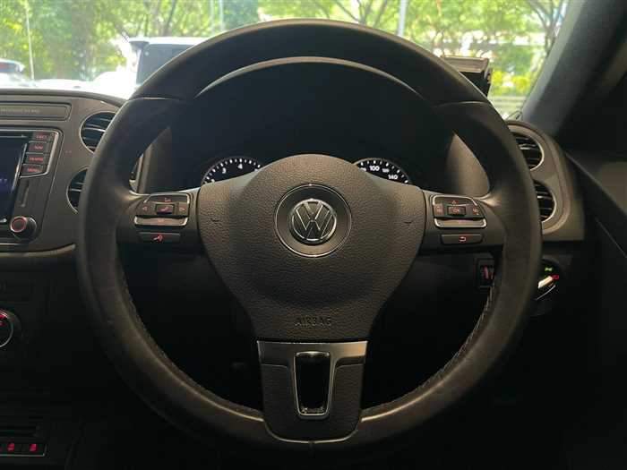 2016 Volkswagen Tiguan - Image 8