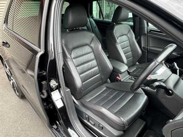 2016 Volkswagen Golf GTI - Image 6