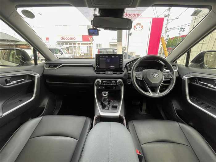 2020 Toyota RAV4 - Image 11